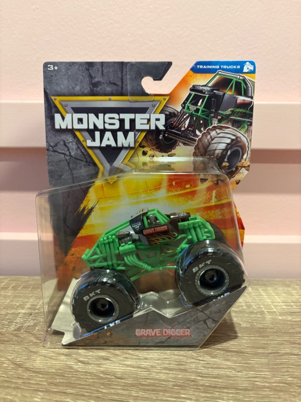 Monster Jam Grave Digger CHASE series 44 Monster Truck